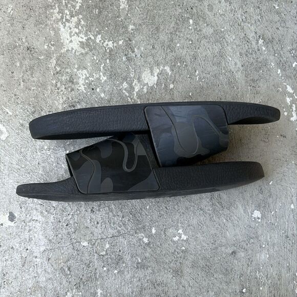 Valentino camo rubber slides main image 7